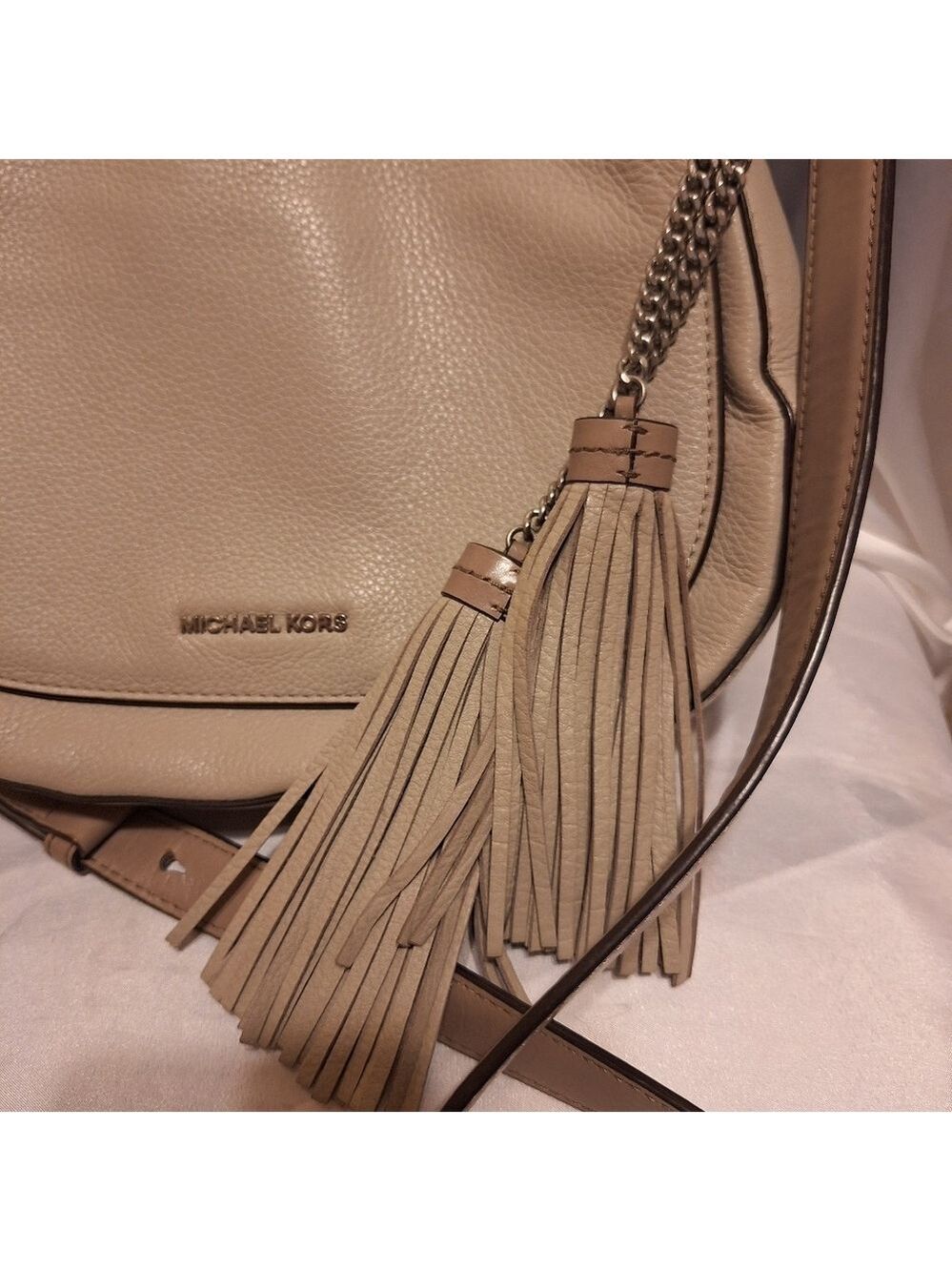 Michael Kors Elsey gray leather saddle bag crossbody with Tassels 10x8 euc - Picture 10 of 13